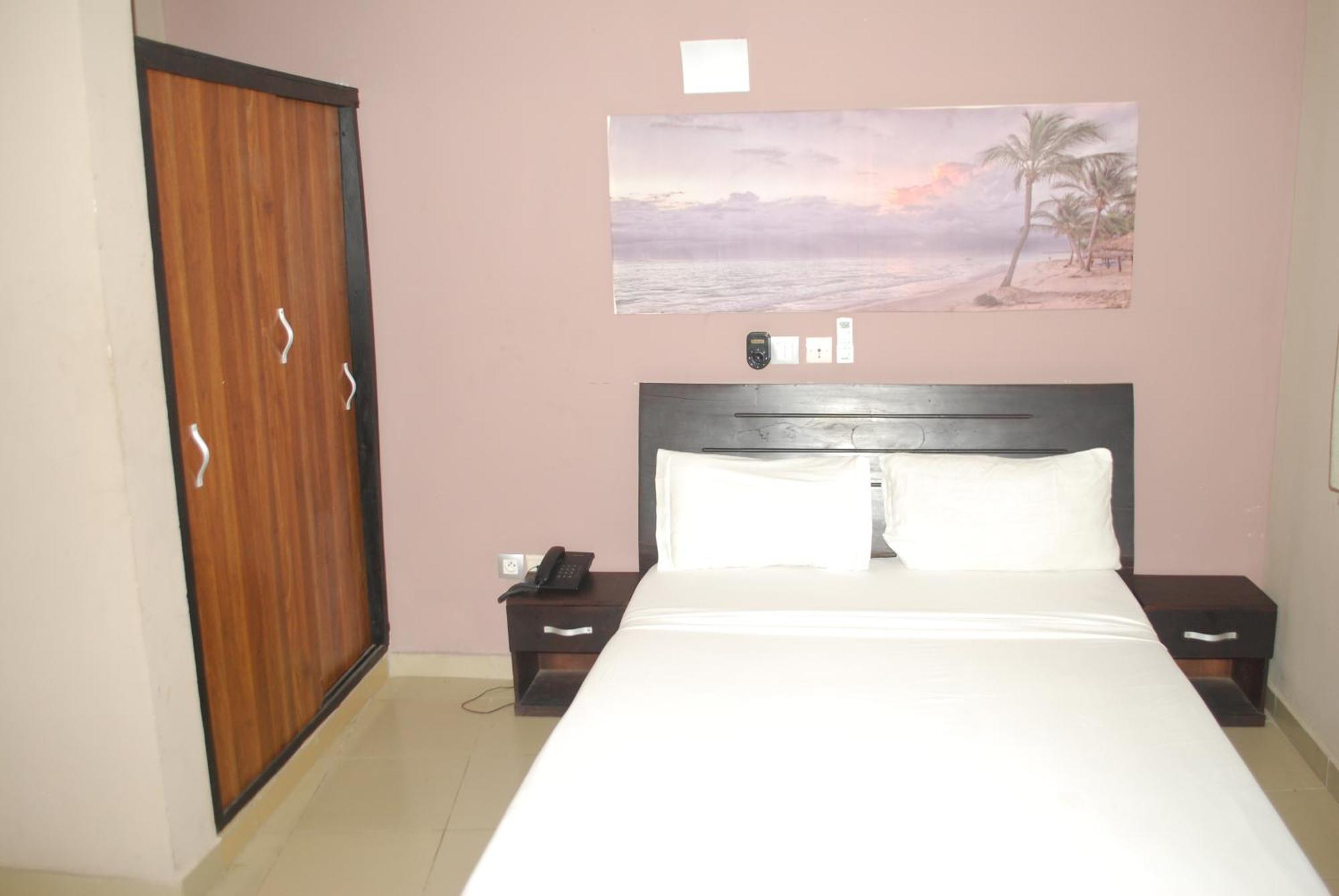 Benin City Center Hotel Cotonú Exterior foto